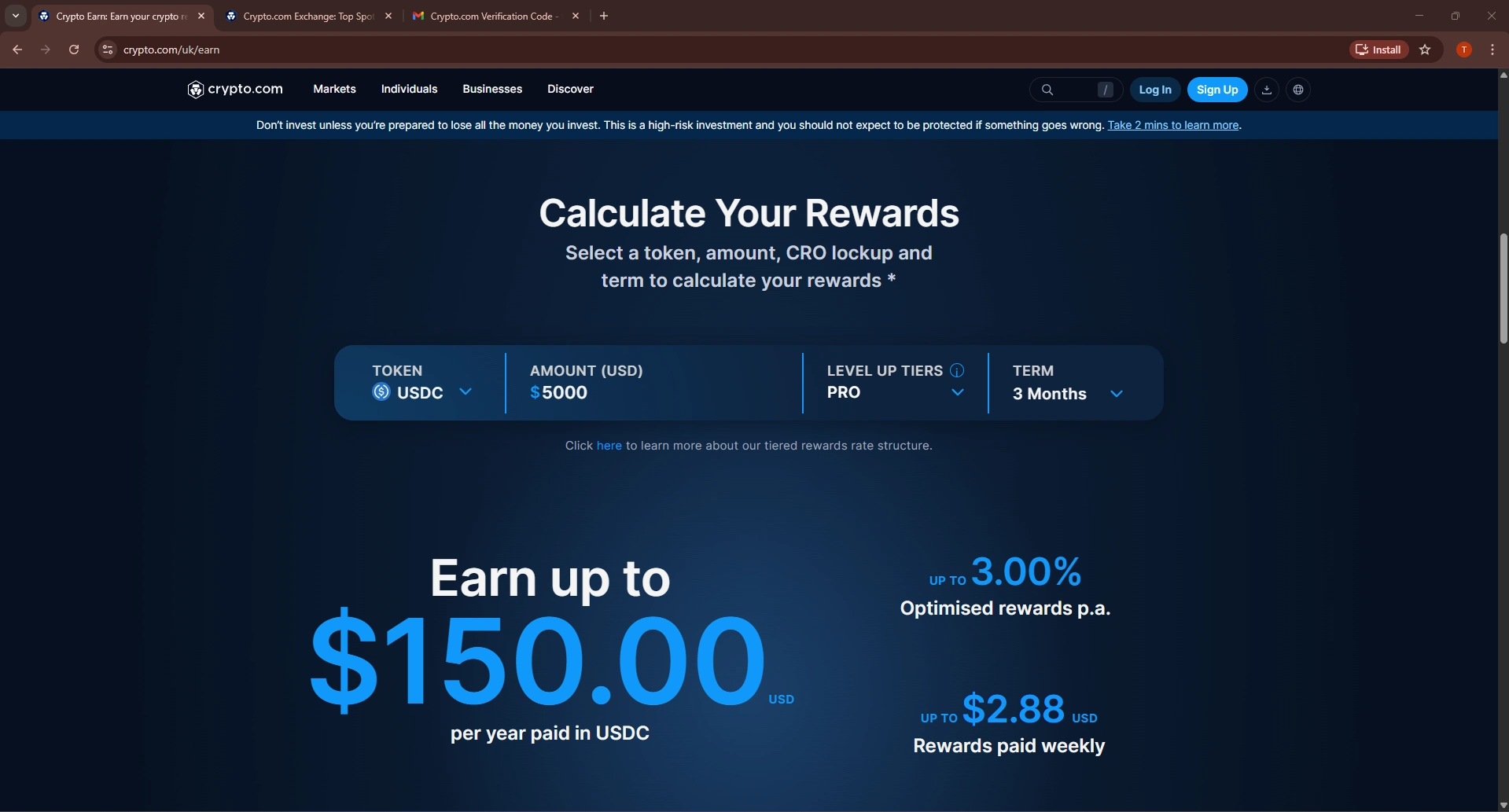 Crypto.com Earn calculator showing USDC deposit amount, reward percentage, estimated annual earnings, and tier selection.